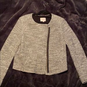 Loft Black and White Zip Up Blazer Size 8